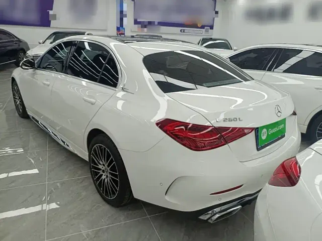 Mercedes-Benz C-Class — Фото автомобиля 4