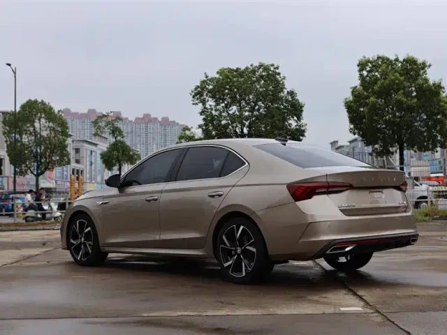 Skoda Octavia — Фото автомобиля 13