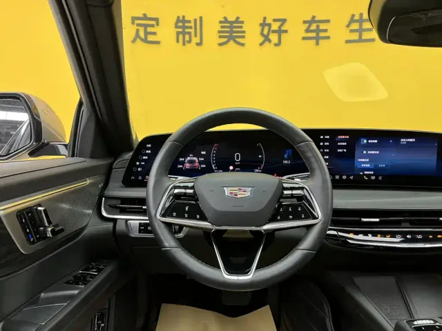 Cadillac CT6 — Фото автомобиля 28