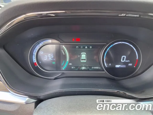 Kia Niro Niro Plus Air (Такси) — Фото автомобиля 13