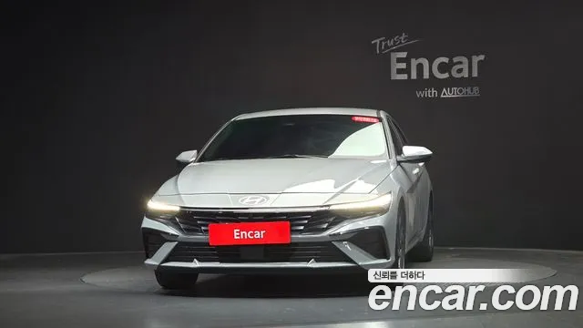 Hyundai Avante — Фото автомобиля 3