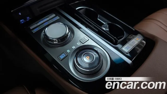 Genesis G80 Бензин 2.5 турбо AWD — Фото автомобиля 9