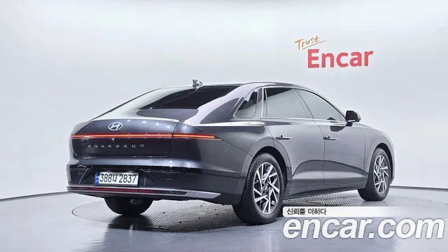 Hyundai Grandeur — Фото автомобиля 2