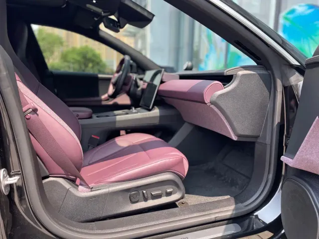 Nio ET5 Touring — Фото автомобиля 10