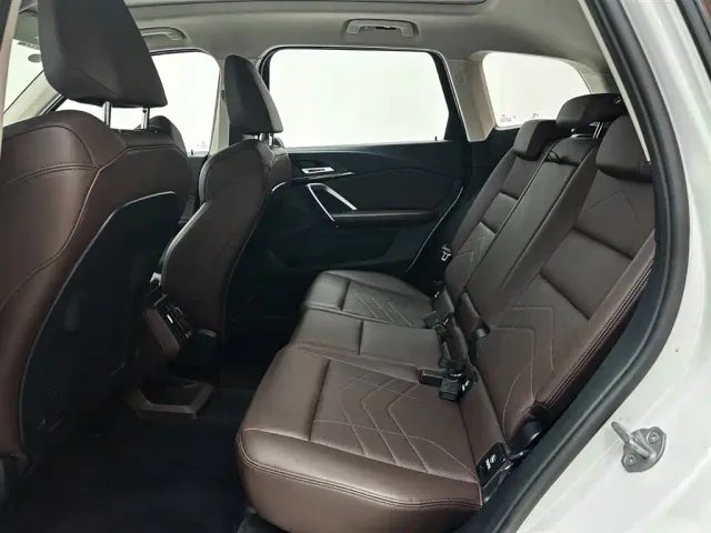BMW X1 — Фото автомобиля 13