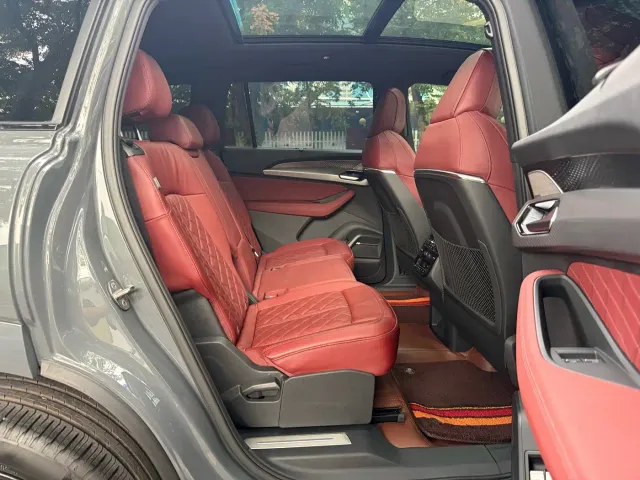 Audi Q6 — Фото автомобиля 6