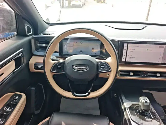 Geely ICON — Фото автомобиля 10