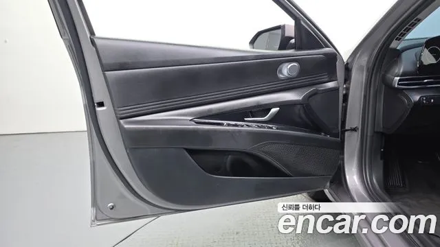 Hyundai Avante CN7 — Фото автомобиля 13