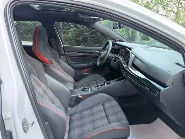 Volkswagen Golf GTI — Фото автомобиля 13