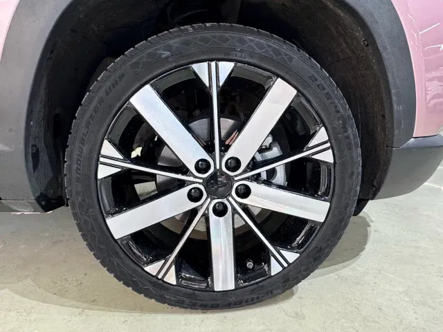 Geely ICON — Фото автомобиля 24