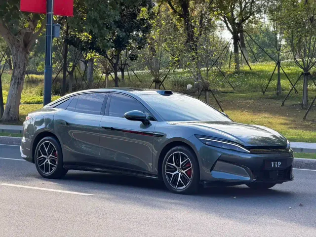 BYD Han L — Фото автомобиля 3