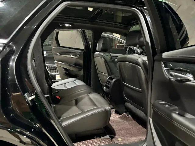 Cadillac XT5 — Фото автомобиля 10
