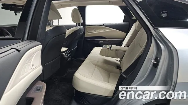 Lexus RX — Фото автомобиля 25