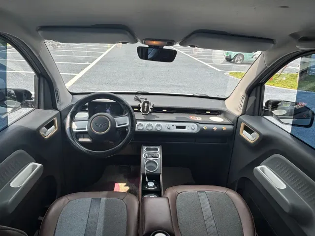Wuling Hongguang Mini EV — Фото автомобиля 6