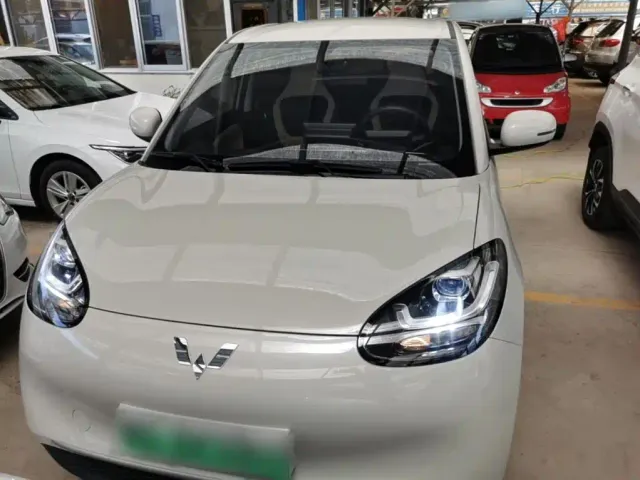 Wuling Bingo — Фото автомобиля 2