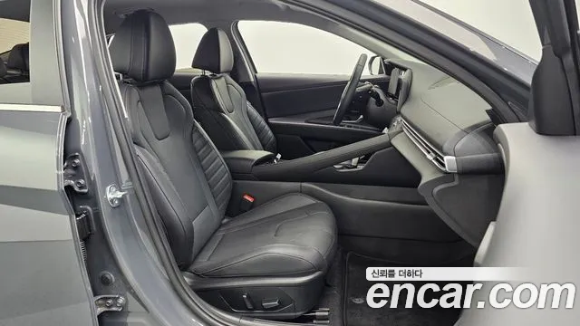 Hyundai AVANTE Новый Avante (CN7) — Фото автомобиля 26