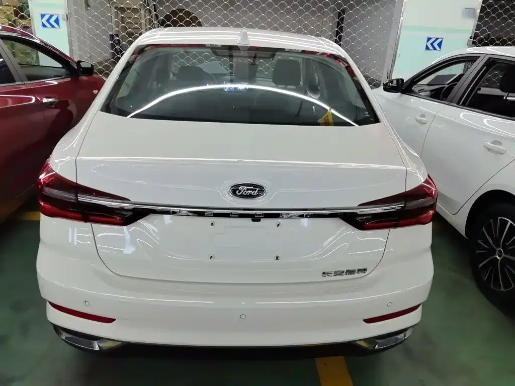 Ford Ford Escort 2021 1.5L Automatic Diamond Edition — Фото автомобиля 10