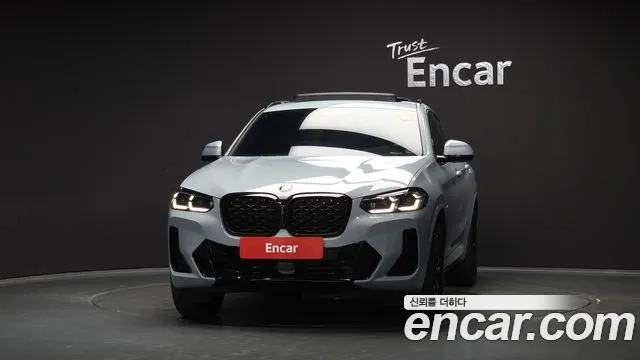 BMW X4 xDrive20i M Sport Pro — Фото автомобиля 3