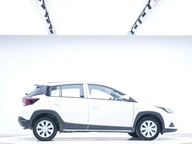 Toyota YARiS L Zhi Xuan — Фото автомобиля 3