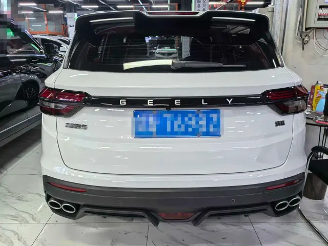 Geely Binyue — Фото автомобиля 5