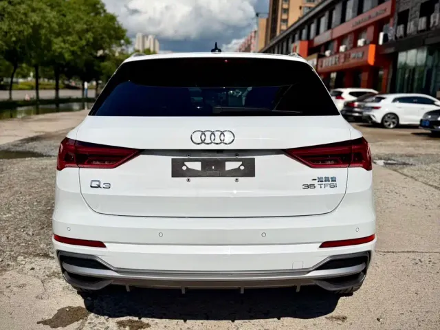 Audi Q3 — Фото автомобиля 5