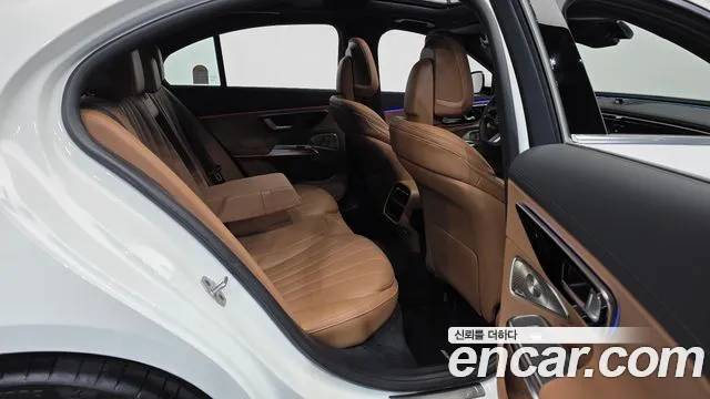 Mercedes-Benz E-Class W214 — Фото автомобиля 18
