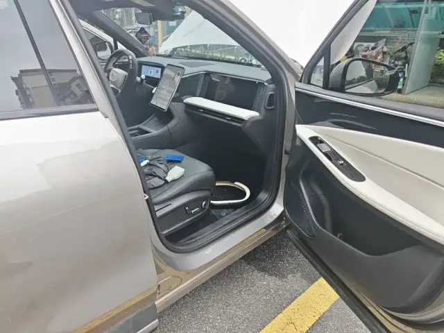 Geely Galaxy Galaxy L7 2023 1.5T 115km MAX — Фото автомобиля 17