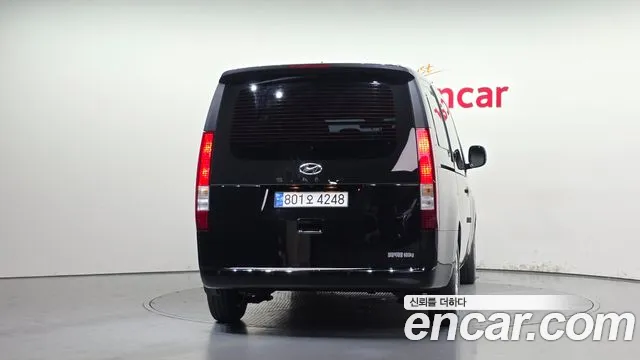 Hyundai Staria — Фото автомобиля 4