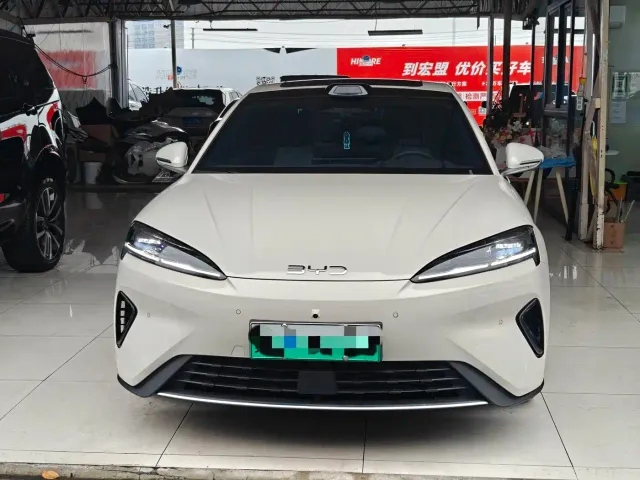 BYD Seal 07 DM-i — Фото автомобиля 2