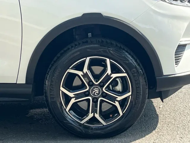 BYD Yuan Pro — Фото автомобиля 20