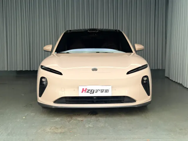 Nio ET5 — Фото автомобиля 3
