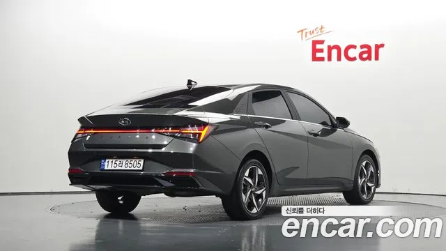 Hyundai Avante — Фото автомобиля 2