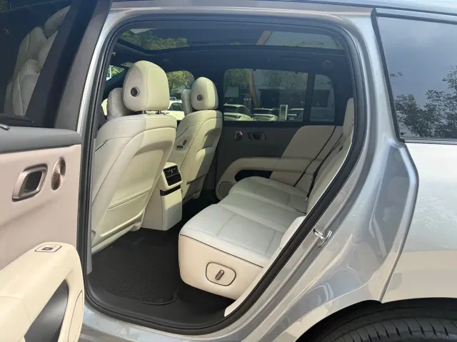 Li Auto i6 — Фото автомобиля 15