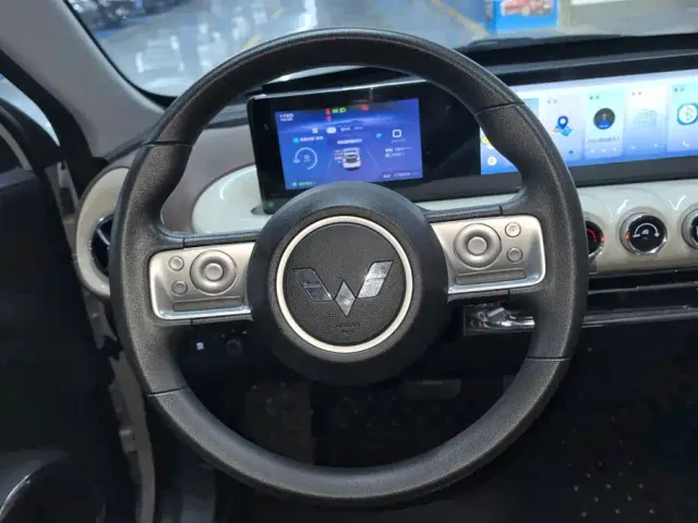 Wuling Bingo — Фото автомобиля 15