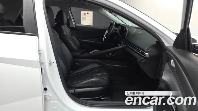 Hyundai Avante CN7 — Фото автомобиля 17