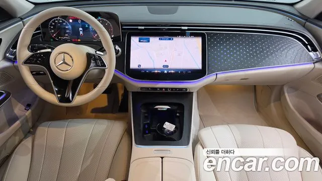 Mercedes-Benz E-Class — Фото автомобиля 5