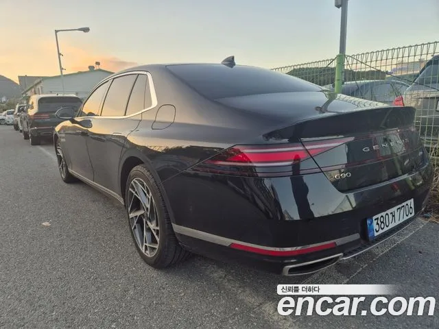 Фотография автомобиля — Genesis G90 RS4
