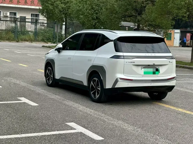 GAC Aion Y — Фото автомобиля 6