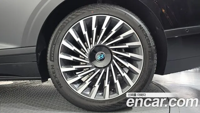 Hyundai Grandeur GN7 — Фото автомобиля 6