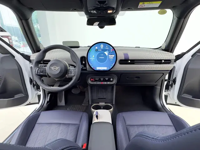 MINI Hatch — Фото автомобиля 17