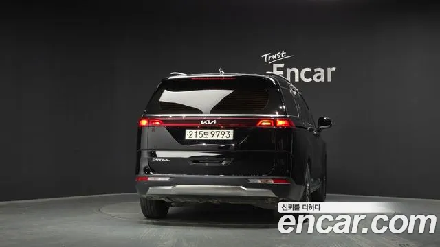 Kia Canival Carnival 4 поколение Бензин 9 мест Signature — Фото автомобиля 4