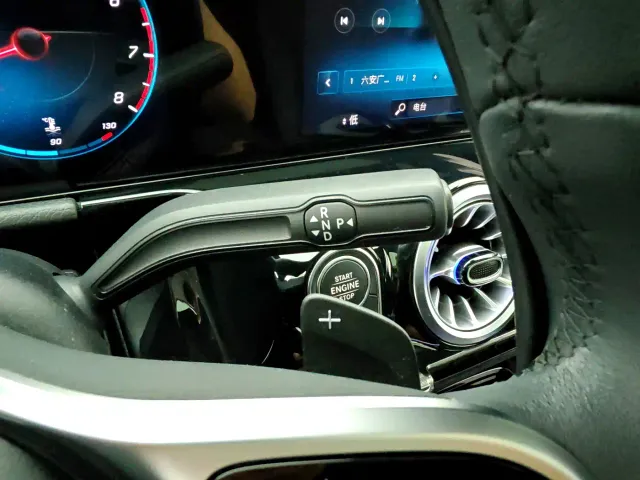 Mercedes-Benz GLA-Class — Фото автомобиля 15