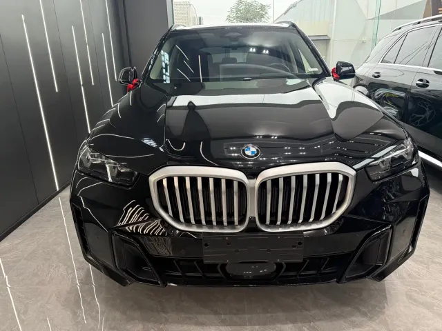 BMW X5 — Фото автомобиля 2