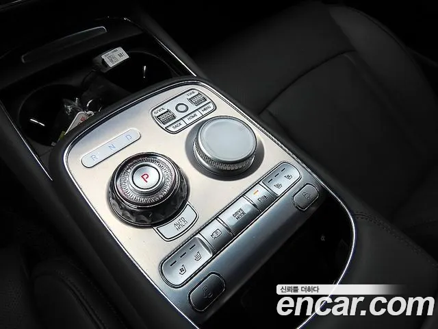 Genesis G90 RS4 — Фото автомобиля 9