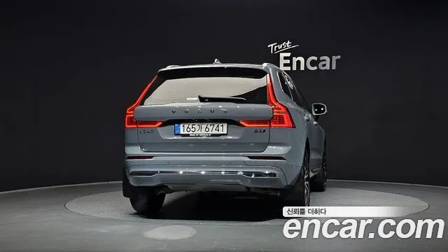Вольво XC60 — Фото автомобиля 4