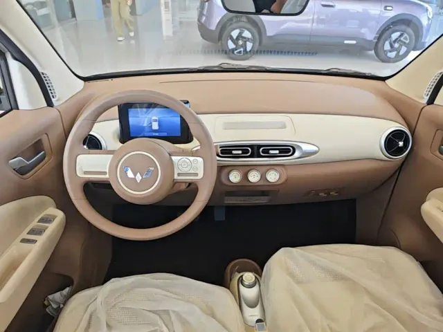 Wuling Hongguang Mini EV — Фото автомобиля 9