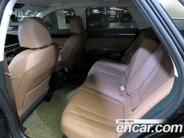 Hyundai Grandeur GN7 — Фото автомобиля 7