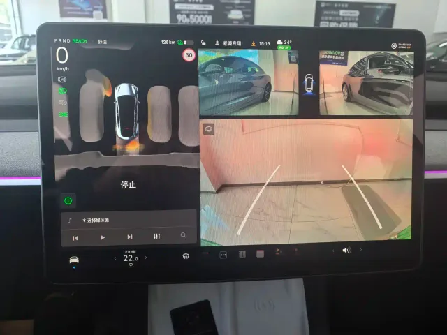 Tesla Model Y — Фото автомобиля 9