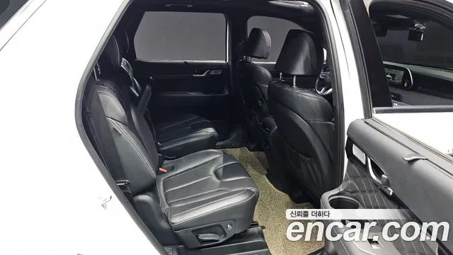 Hyundai Palisade Palisade Дизель 2.2 2WD — Фото автомобиля 2
