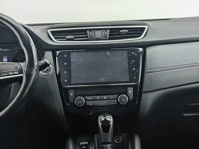 Nissan Qashqai — Фото автомобиля 12